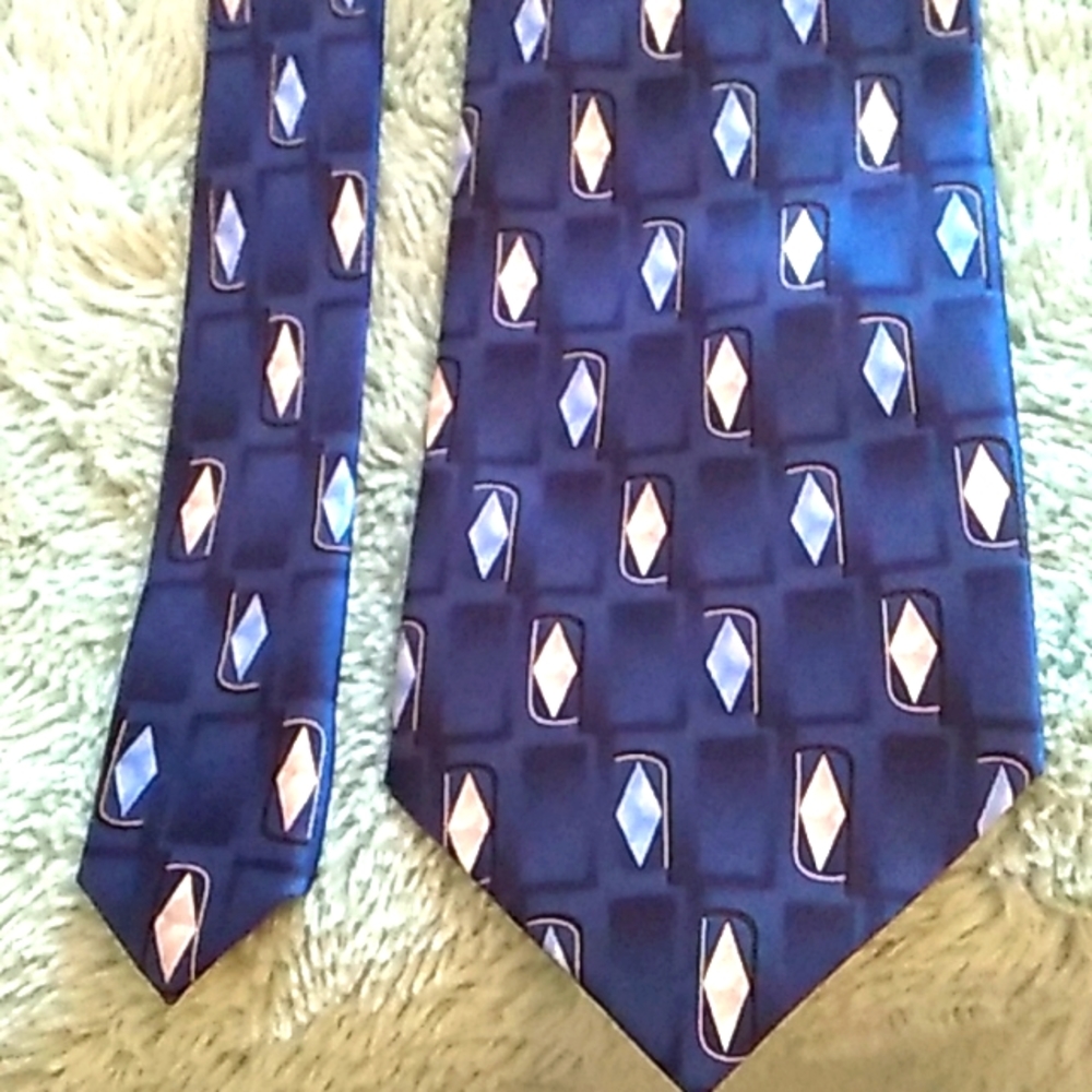 3/$5 puritan navy blue tie with diamonds